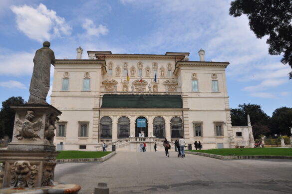 Galleria Borghese consists of twenty rooms across two floors