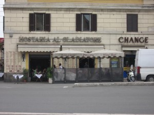 Restaurant Hostaria Al Gladiatore with Colosseum view