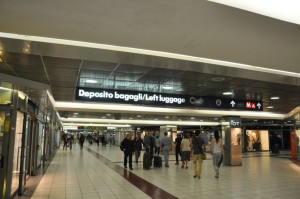 Termini station-Luggage deposit sign